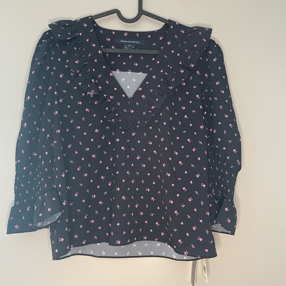 New French Connection 3/4 length sleeves size XS black with pink flowers - Picture 3 of 8
